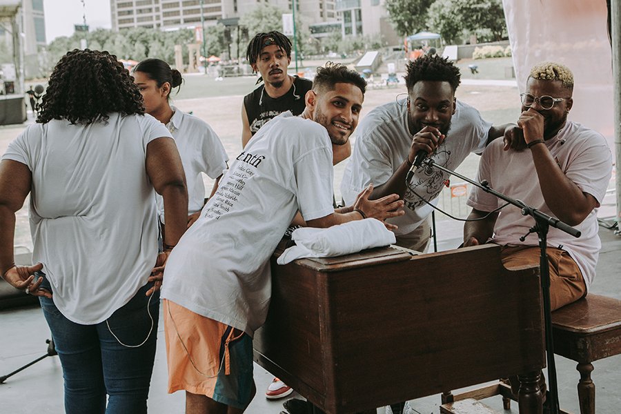 Maverick city music deals